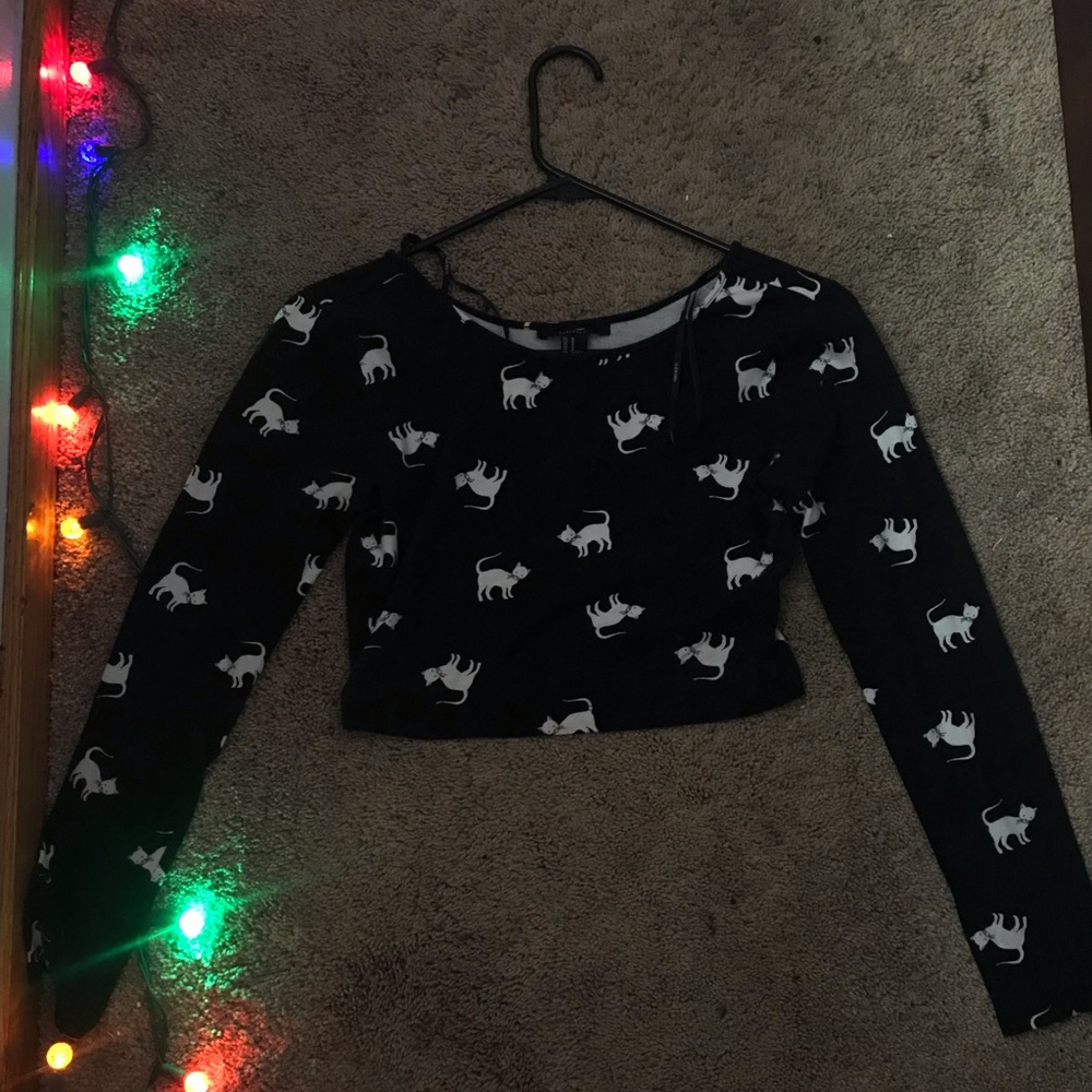 Black long sleeve crop top with white cats